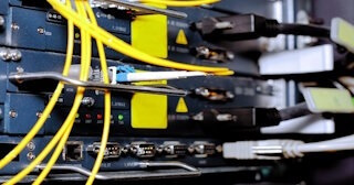 Заказать монтаж сетей в Ишиме. Обслуживание ПК, ремонт от 311 руб